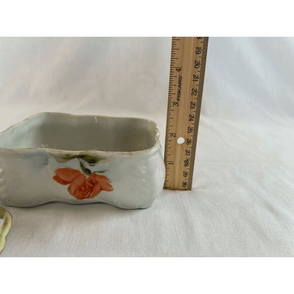 Vintage Small Glass Trinket/Jewelry Box with Lid, White, Flowers - Picture 5 of 9